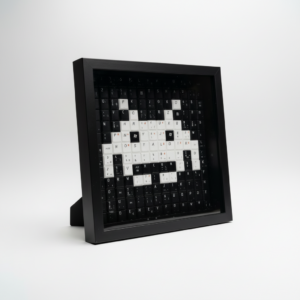 Tableau – Space-Invader en touches de clavier recyclées(25cmX25cm)